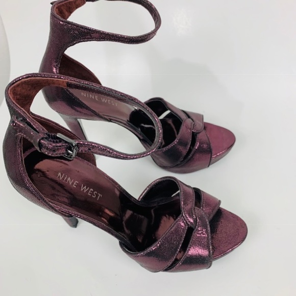 Nine West metallic grape/purple heels. 7M. NWOT. - Picture 13 of 16